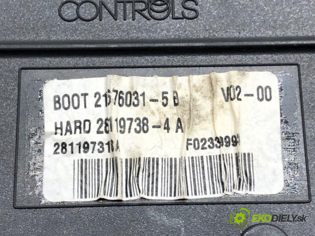 PEUGEOT 407 SW (6E_) 2004 - 2011    1.6 HDi 110 80 kW [109 KM] olej napędowy 2004 - 2010  modul BSI 281197318A (Pojistkové skříňky)