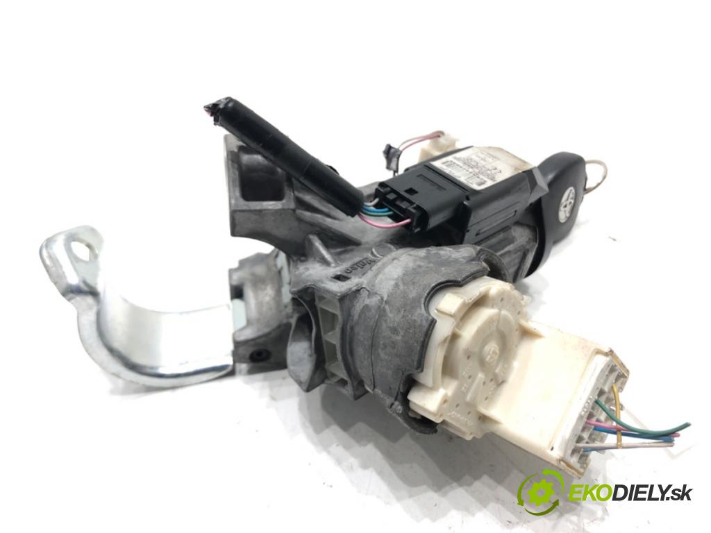 TOYOTA YARIS (_P13_) 2010 - 2022    1.0 (KSP130_) 51 kW [69 KM] benzyna 2010 - 2022  spinačka 45020-0D04 (Spínacie skrinky a kľúče)