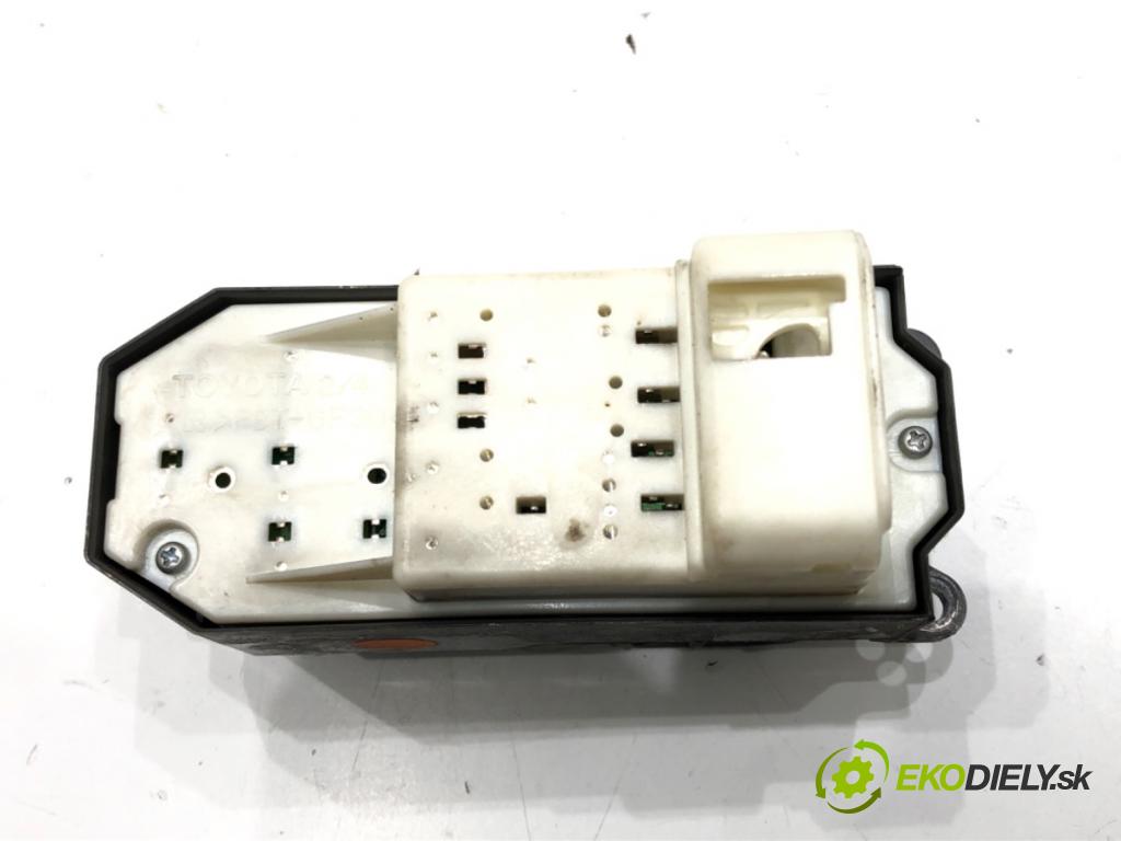 TOYOTA YARIS (_P13_) 2010 - 2022    1.0 (KSP130_) 51 kW [69 KM] benzyna 2010 - 2022  Prepínač okien  (Prepínače, spínače, tlačidlá a ovládače kúrenia)