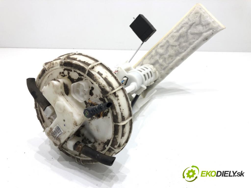 TOYOTA YARIS (_P13_) 2010 - 2022    1.0 (KSP130_) 51 kW [69 KM] benzyna 2010 - 2022  pumpa paliva 77704-0D070