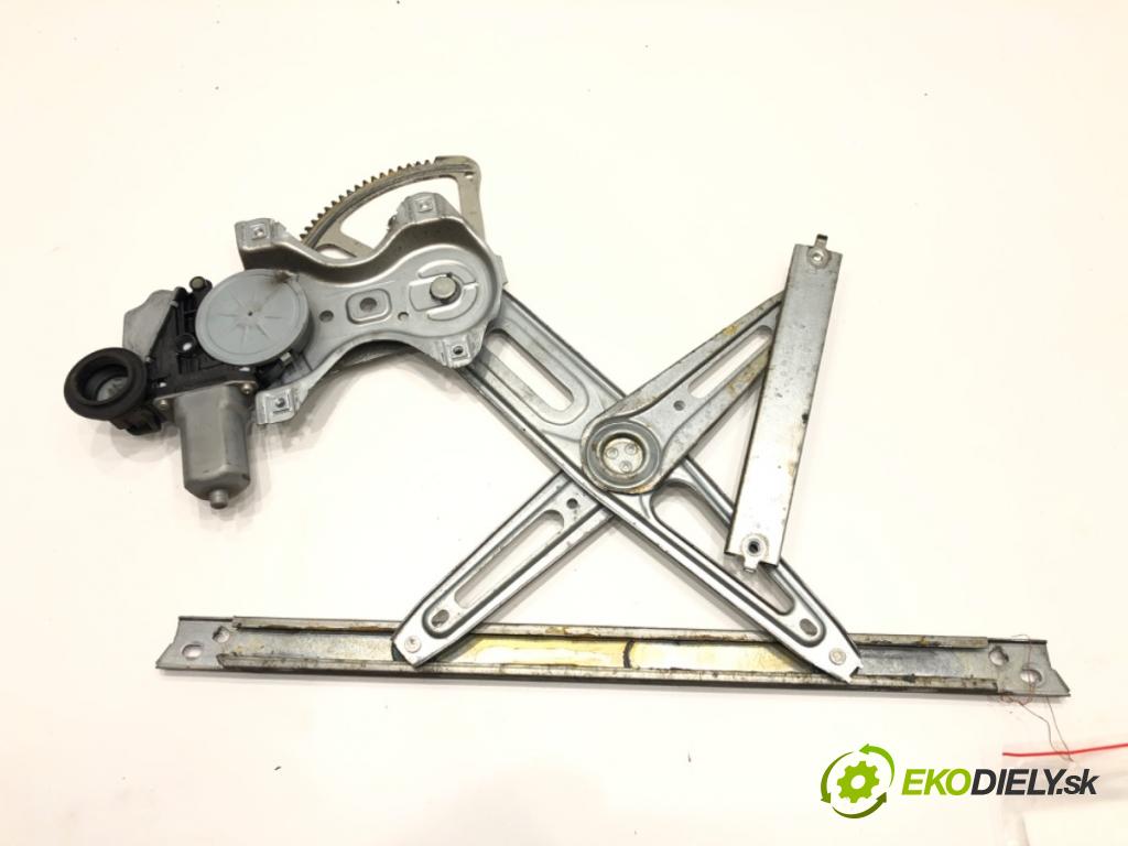 TOYOTA YARIS (_P13_) 2010 - 2022    1.0 (KSP130_) 51 kW [69 KM] benzyna 2010 - 2022  mechanismus okna levý přední část 85720-00210
