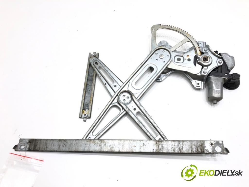 TOYOTA YARIS (_P13_) 2010 - 2022    1.0 (KSP130_) 51 kW [69 KM] benzyna 2010 - 2022  mechanismus okna levý přední část 85720-00210