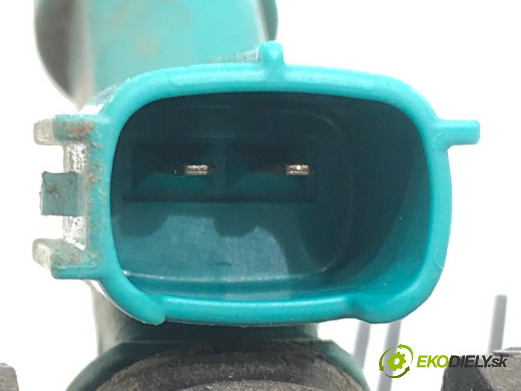 TOYOTA YARIS (_P13_) 2010 - 2022    1.0 (KSP130_) 51 kW [69 KM] benzyna 2010 - 2022  Lišta vstrekovacia  (Vstrekovacie lišty)