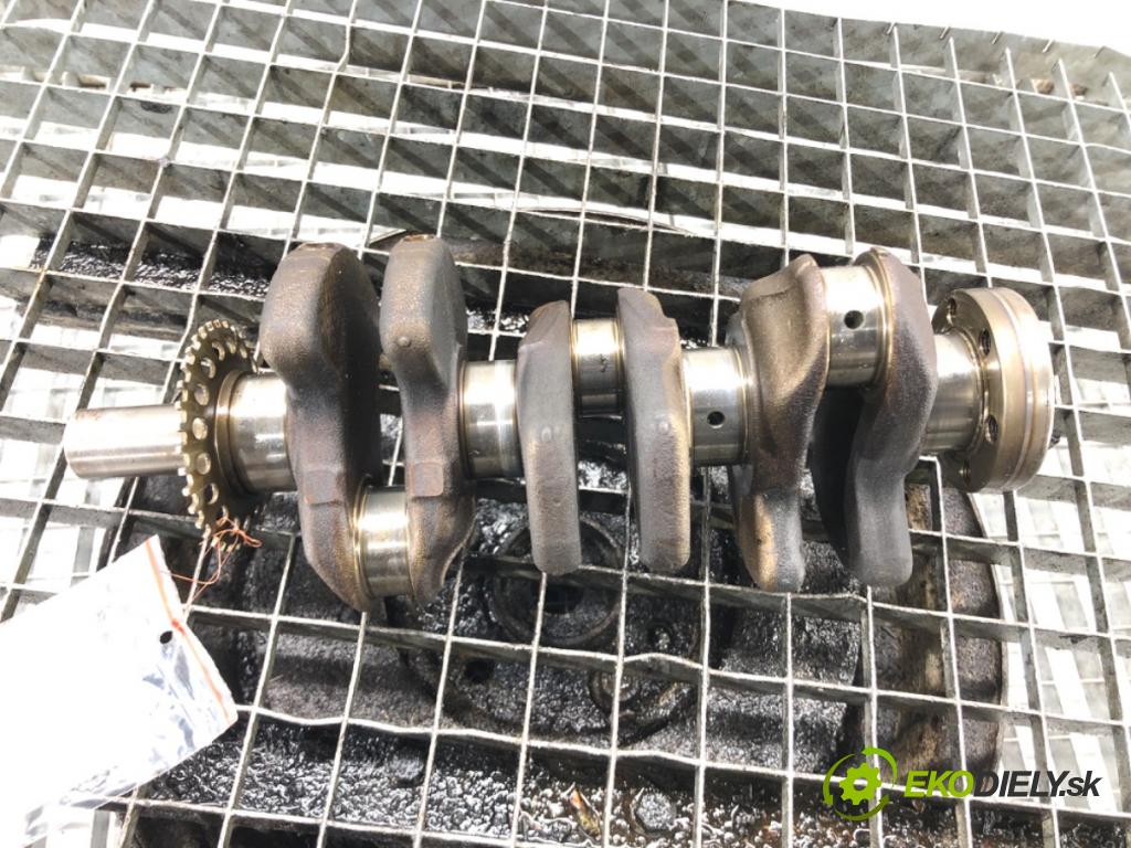 TOYOTA YARIS (_P13_) 2010 - 2022    1.0 (KSP130_) 51 kW [69 KM] benzyna 2010 - 2022  Kardaň, hriadeľ KLIKA: 1KR-FE (Ostatné)