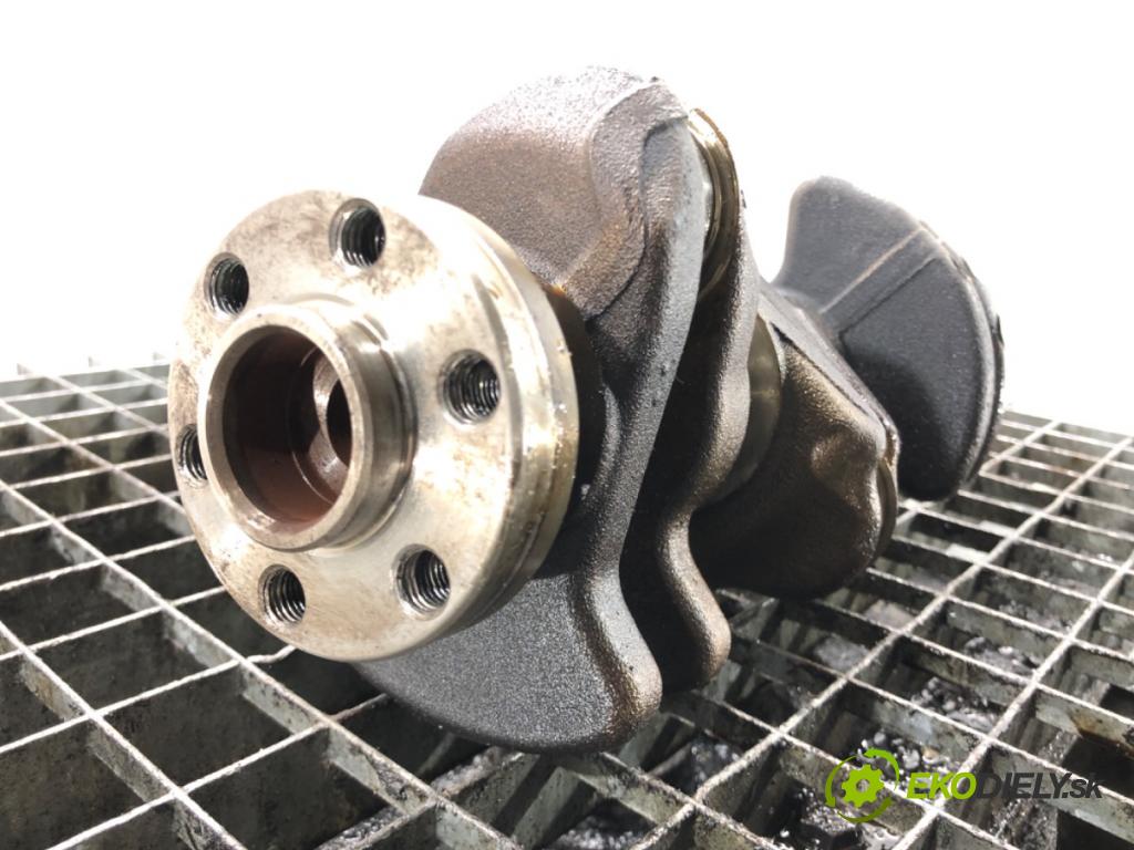 TOYOTA YARIS (_P13_) 2010 - 2022    1.0 (KSP130_) 51 kW [69 KM] benzyna 2010 - 2022  Kardaň, hriadeľ KLIKA: 1KR-FE (Ostatné)