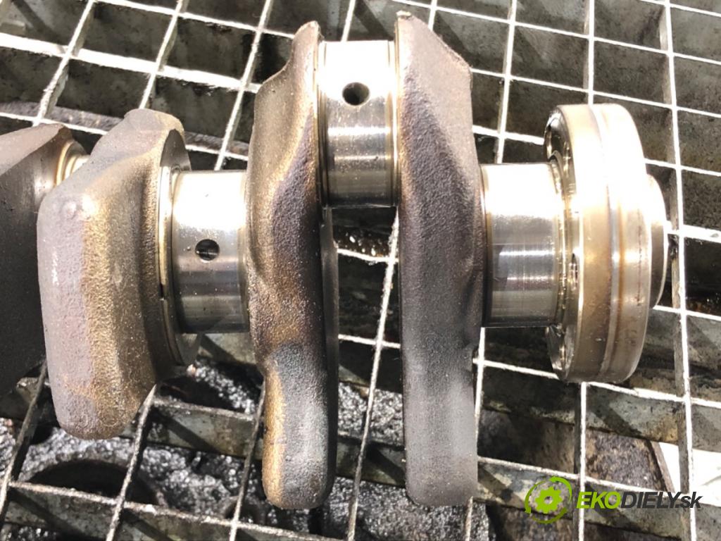 TOYOTA YARIS (_P13_) 2010 - 2022    1.0 (KSP130_) 51 kW [69 KM] benzyna 2010 - 2022  Kardaň, hriadeľ KLIKA: 1KR-FE (Ostatné)