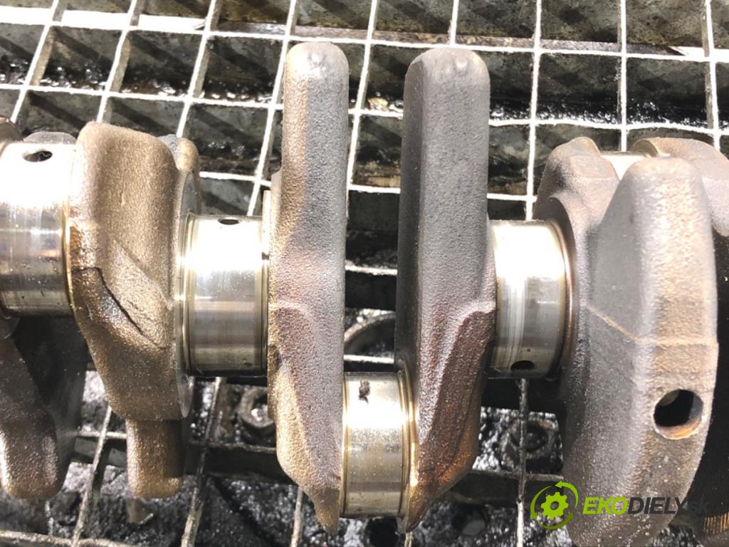 TOYOTA YARIS (_P13_) 2010 - 2022    1.0 (KSP130_) 51 kW [69 KM] benzyna 2010 - 2022  Kardaň, hriadeľ KLIKA: 1KR-FE (Ostatné)