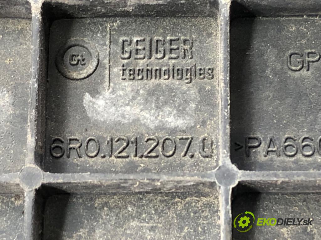 SKODA RAPID (NH3, NK3, NK6) 2012 - 2022    1.2 TSI 66 kW [90 KM] benzyna 2015 - 2019  ventilátor chladiče 6R0121207Q (Ventilátory)