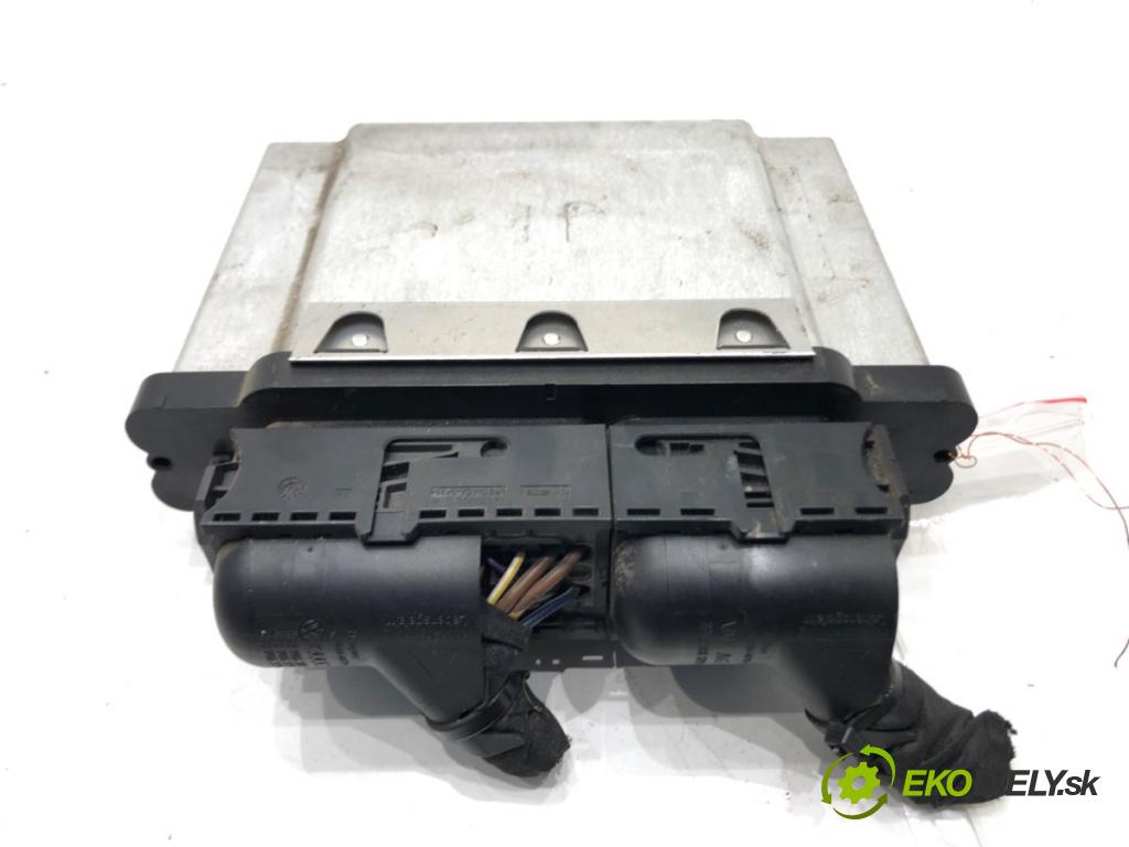 SKODA RAPID (NH3, NK3, NK6) 2012 - 2022    1.2 TSI 66 kW [90 KM] benzyna 2015 - 2019  riadiaca jednotka Motor 04E907309AF (Riadiace jednotky)