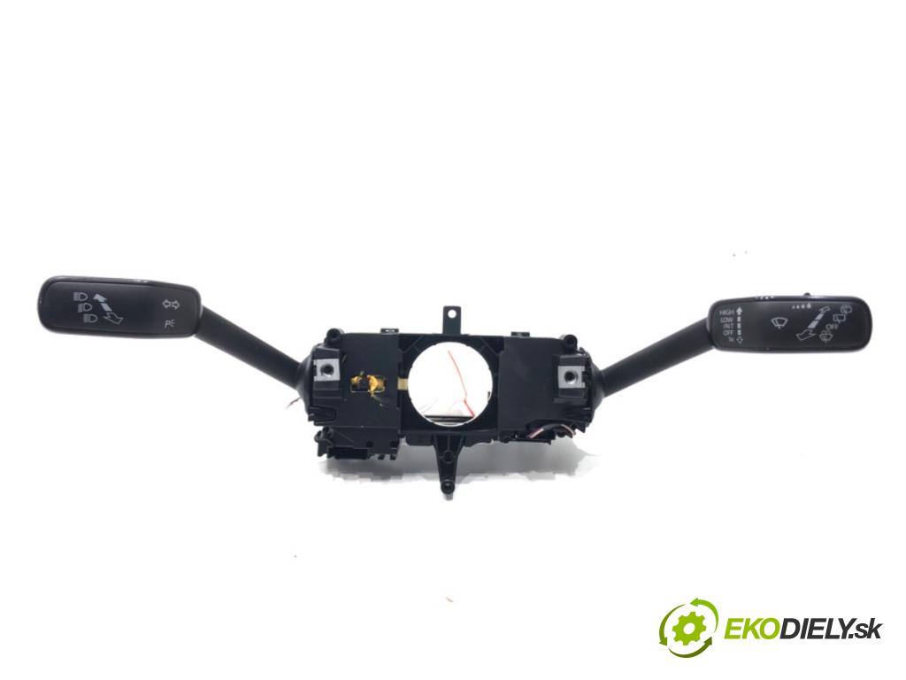 SKODA RAPID (NH3, NK3, NK6) 2012 - 2022    1.2 TSI 66 kW [90 KM] benzyna 2015 - 2019  Prepínač kombinovaný 6C6953501 (Prepínače, spínače, tlačidlá a ovládače kúrenia)