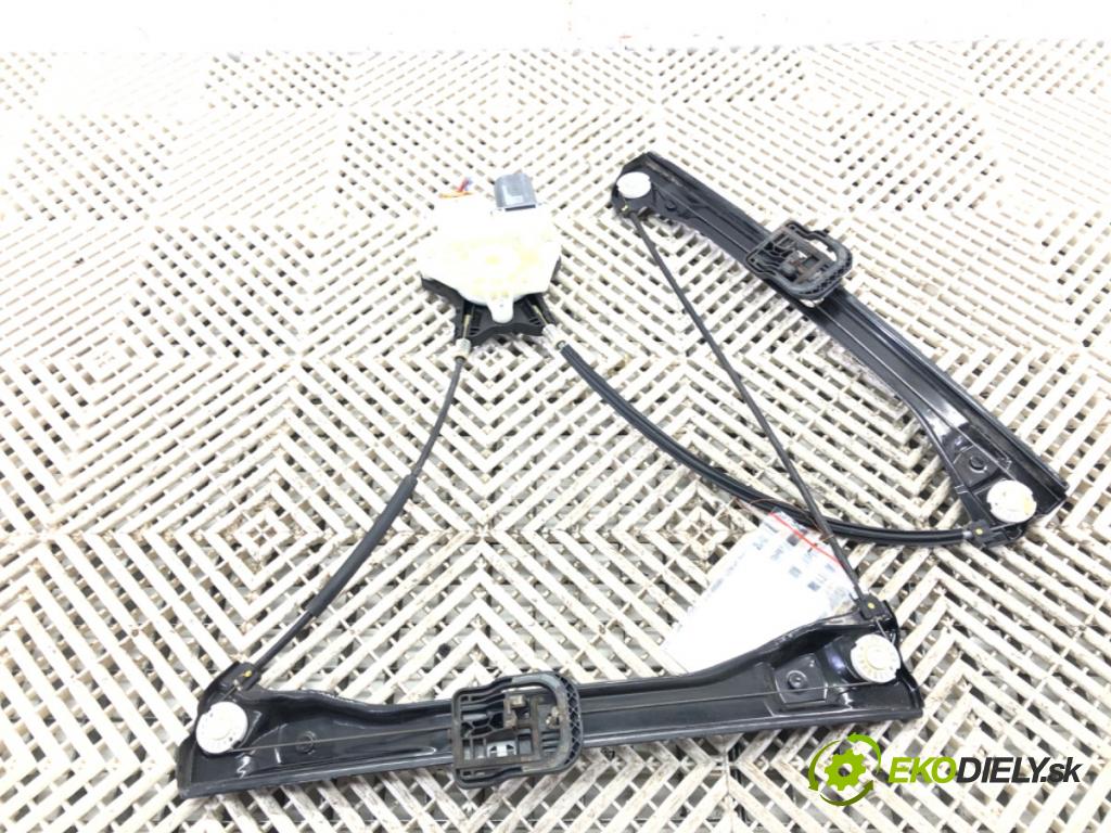 SKODA RAPID (NH3, NK3, NK6) 2012 - 2022    1.2 TSI 66 kW [90 KM] benzyna 2015 - 2019  mechanismus okna pravý přední část 5JA959812K