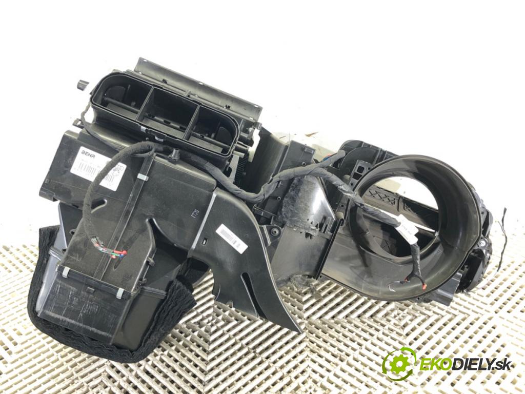 SKODA RAPID (NH3, NK3, NK6) 2012 - 2022    1.2 TSI 66 kW [90 KM] benzyna 2015 - 2019  topné těleso radiátor topení 5JB816001F (Radiátory topení)