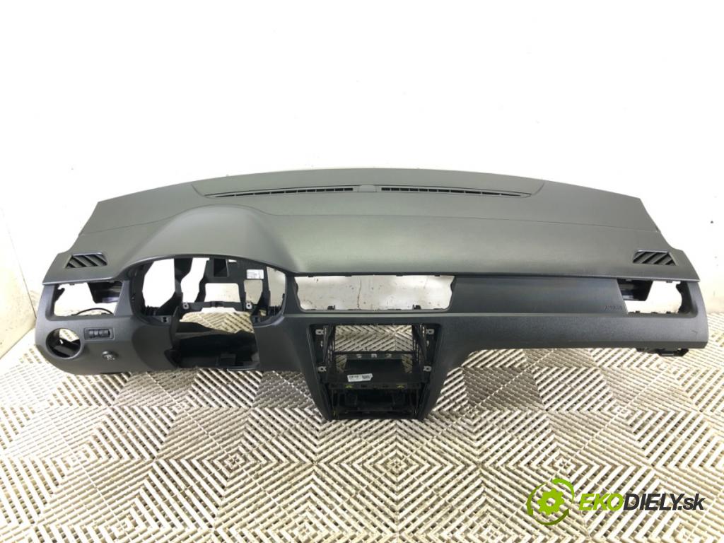 SKODA RAPID (NH3, NK3, NK6) 2012 - 2022    1.2 TSI 66 kW [90 KM] benzyna 2015 - 2019  palubní doska  (Palubní desky)