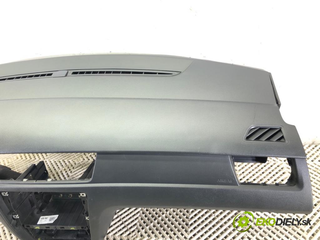 SKODA RAPID (NH3, NK3, NK6) 2012 - 2022    1.2 TSI 66 kW [90 KM] benzyna 2015 - 2019  palubní doska  (Palubní desky)