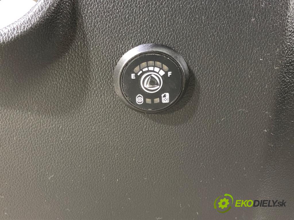 SKODA RAPID (NH3, NK3, NK6) 2012 - 2022    1.2 TSI 66 kW [90 KM] benzyna 2015 - 2019  palubní doska  (Palubní desky)