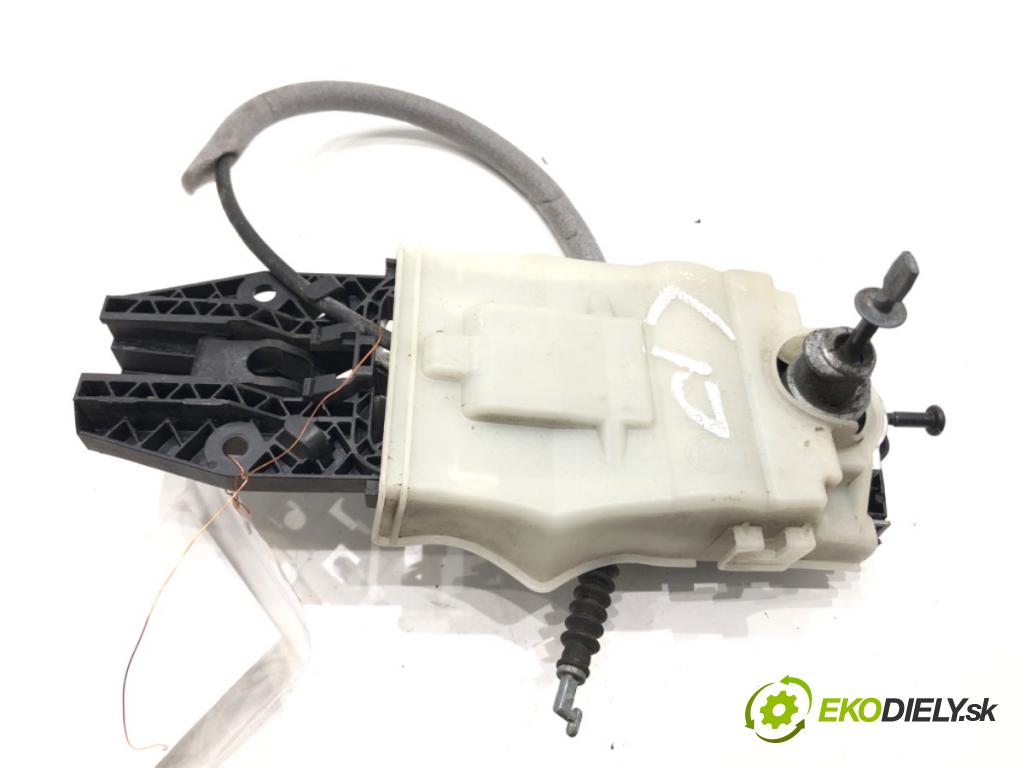 SKODA RAPID (NH3, NK3, NK6) 2012 - 2022    1.2 TSI 66 kW [90 KM] benzyna 2015 - 2019  Kľučka vonkajšia ľavy predný 5N0837885H