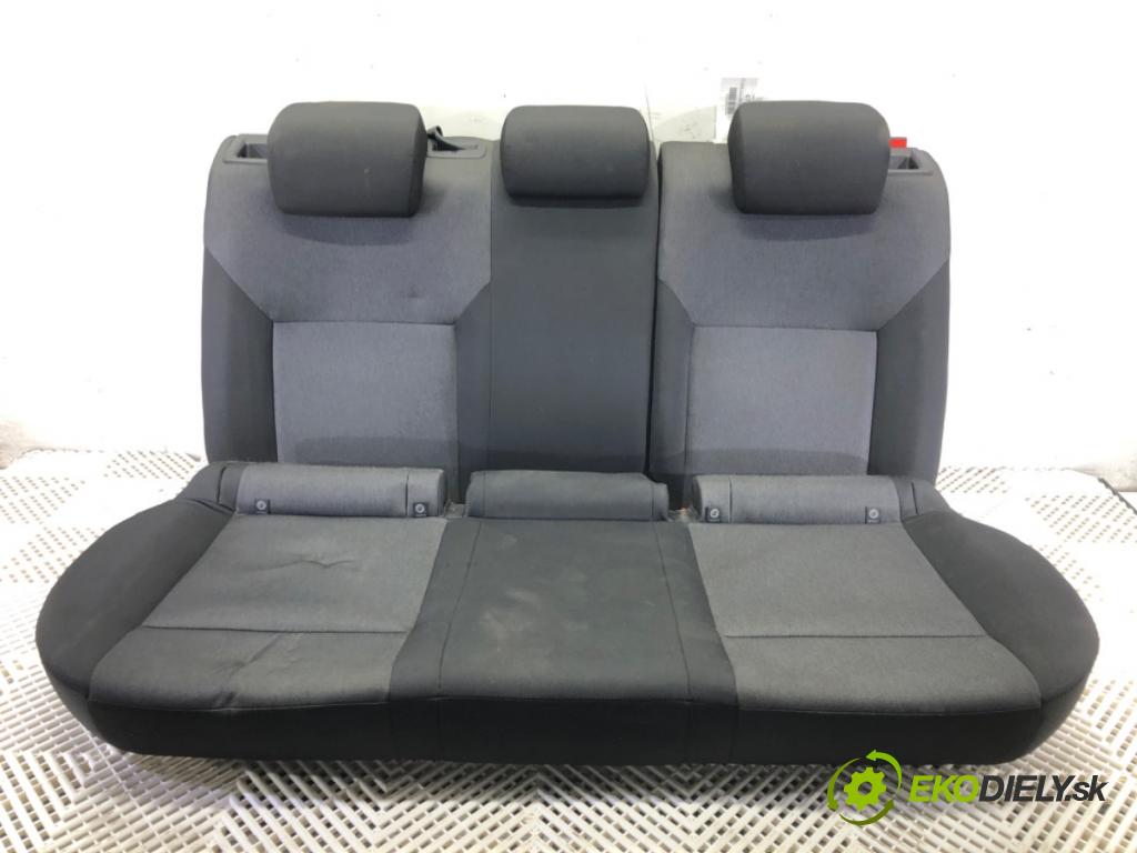SKODA RAPID (NH3, NK3, NK6) 2012 - 2022    1.2 TSI 66 kW [90 KM] benzyna 2015 - 2019  Sedadlo druhý rad 