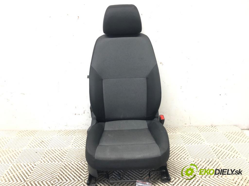 SKODA RAPID (NH3, NK3, NK6) 2012 - 2022    1.2 TSI 66 kW [90 KM] benzyna 2015 - 2019  Sedadlo pravy predný 