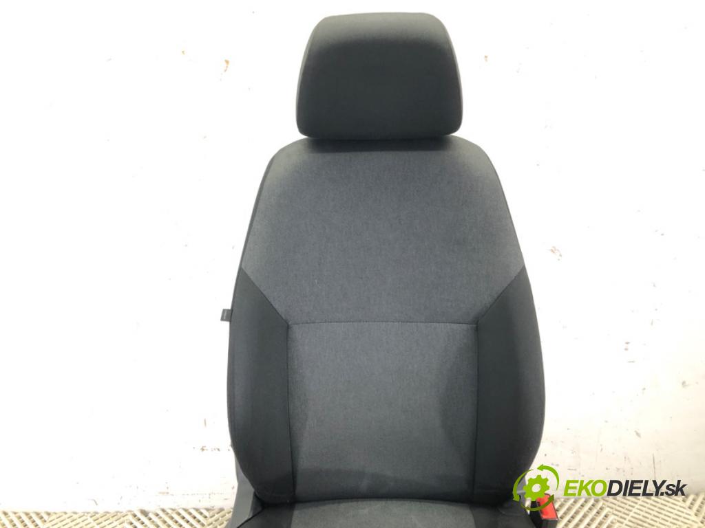 SKODA RAPID (NH3, NK3, NK6) 2012 - 2022    1.2 TSI 66 kW [90 KM] benzyna 2015 - 2019  Sedadlo pravy predný