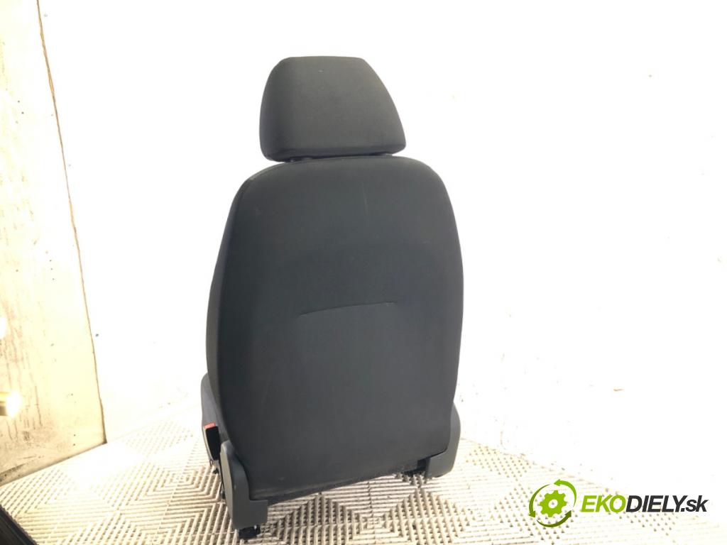 SKODA RAPID (NH3, NK3, NK6) 2012 - 2022    1.2 TSI 66 kW [90 KM] benzyna 2015 - 2019  Sedadlo pravy predný