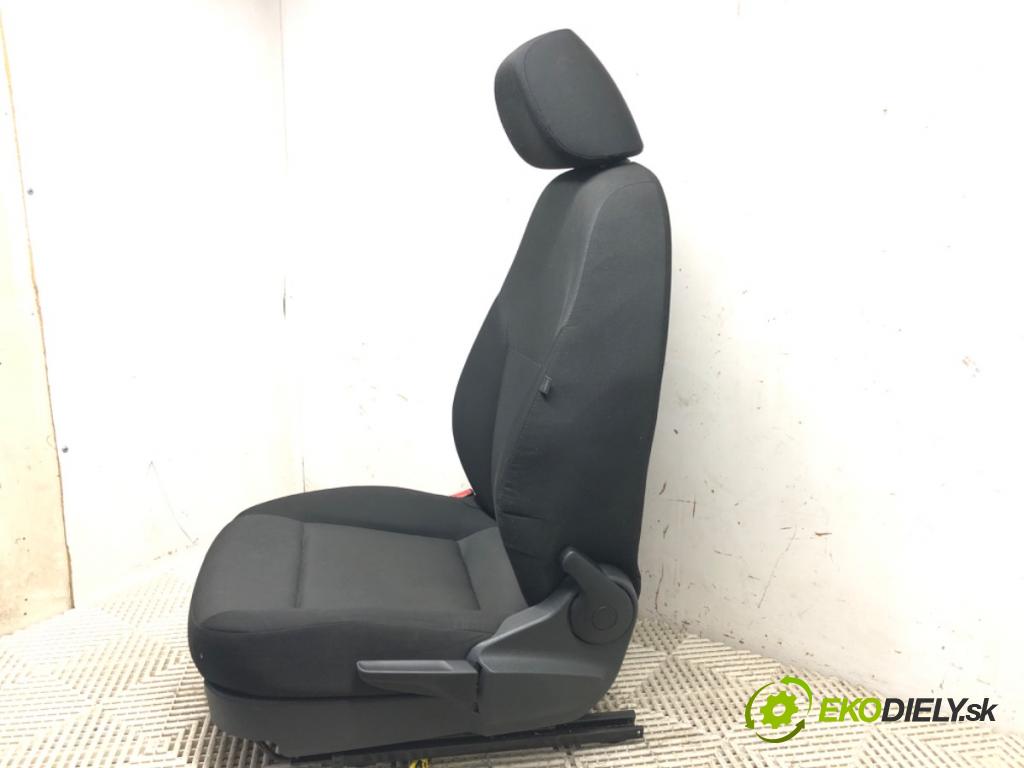 SKODA RAPID (NH3, NK3, NK6) 2012 - 2022    1.2 TSI 66 kW [90 KM] benzyna 2015 - 2019  Sedadlo ľavy predný