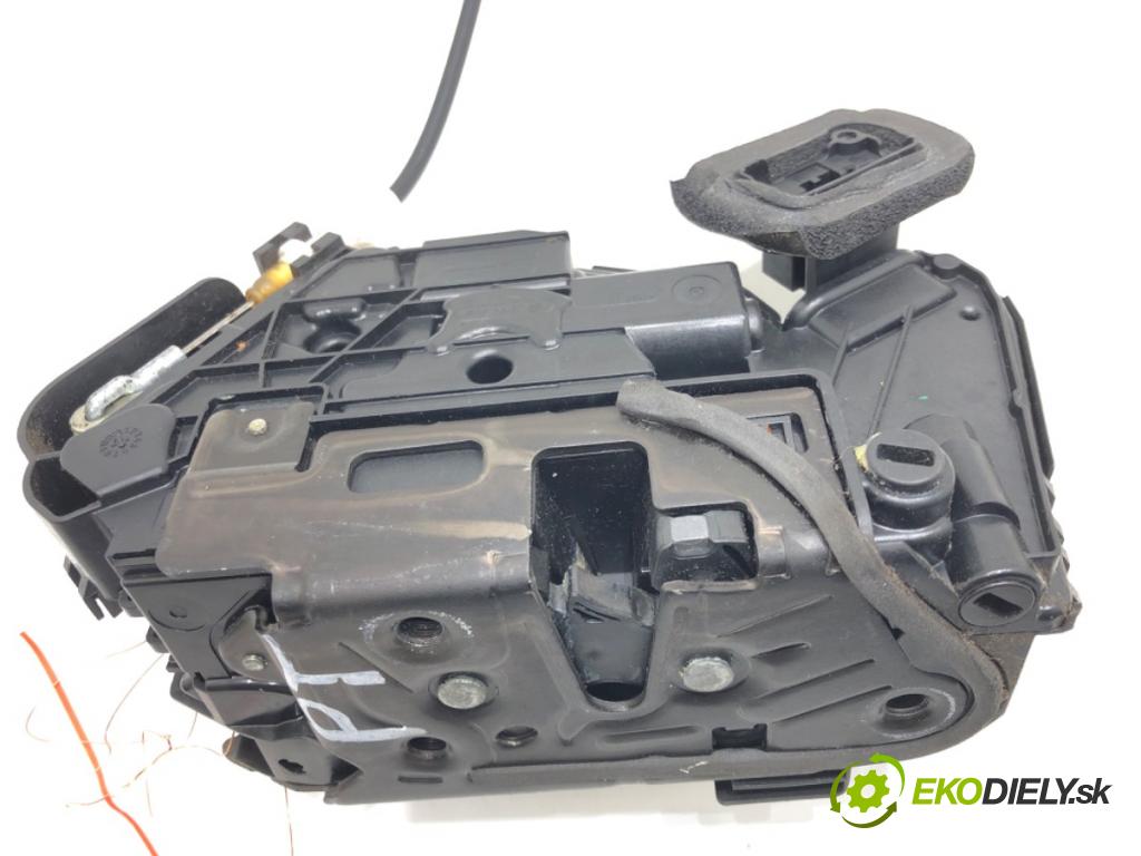 SKODA OCTAVIA III Combi (5E5, 5E6) 2012 - 2022    1.4 TSI 110 kW [150 KM] benzyna 2014 - 2020  zámok dveře pravý zadní část 5TA839016E