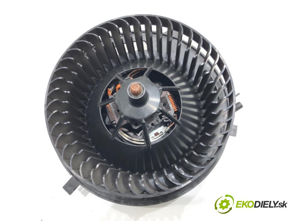 SKODA OCTAVIA III Combi (5E5, 5E6) 2012 - 2022    1.4 TSI 110 kW [150 KM] benzyna 2014 - 2020  ventilátor kúrenia 5Q0907521E