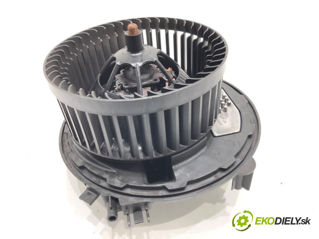 SKODA OCTAVIA III Combi (5E5, 5E6) 2012 - 2022    1.4 TSI 110 kW [150 KM] benzyna 2014 - 2020  ventilátor kúrenia 5Q0907521E