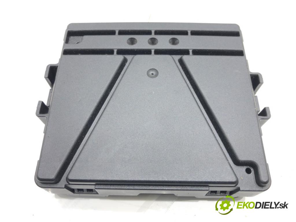 SKODA OCTAVIA III Combi (5E5, 5E6) 2012 - 2022    1.4 TSI 110 kW [150 KM] benzyna 2014 - 2020  Modul svetiel 3Q0907338 (Ostatné)