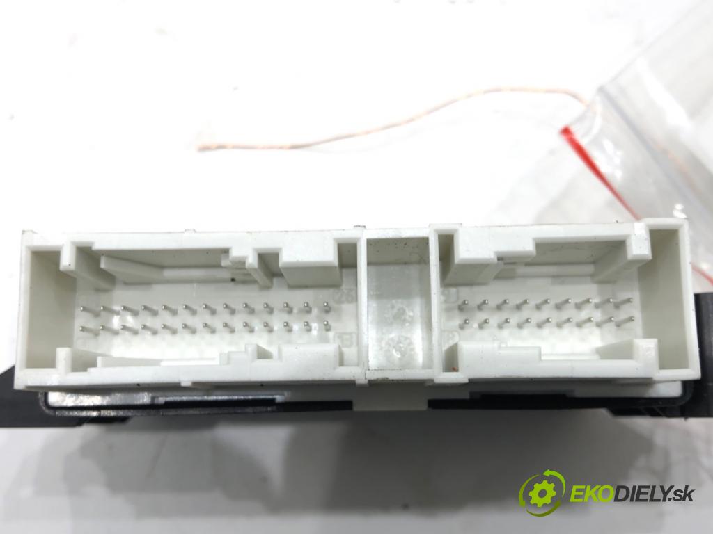 SKODA OCTAVIA III Combi (5E5, 5E6) 2012 - 2022    1.4 TSI 110 kW [150 KM] benzyna 2014 - 2020  Modul PDC 5QA919294B (Ostatné)