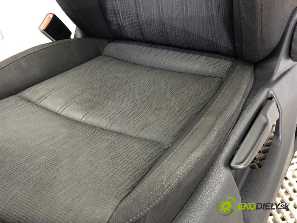 SKODA OCTAVIA III Combi (5E5, 5E6) 2012 - 2022    1.4 TSI 110 kW [150 KM] benzyna 2014 - 2020  Sedadlo pravy predný