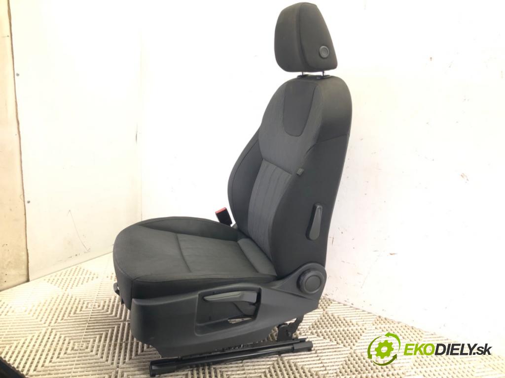 SKODA OCTAVIA III Combi (5E5, 5E6) 2012 - 2022    1.4 TSI 110 kW [150 KM] benzyna 2014 - 2020  Sedadlo pravy predný