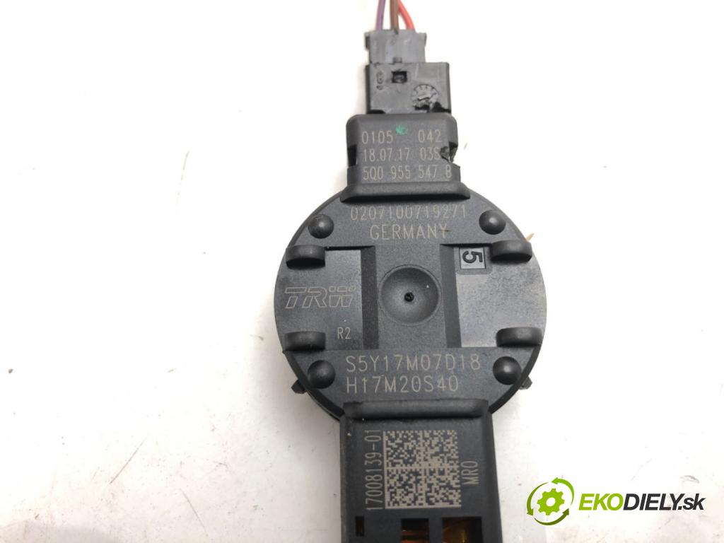 SKODA OCTAVIA III Combi (5E5, 5E6) 2012 - 2022    1.4 TSI 110 kW [150 KM] benzyna 2014 - 2020  Snímač dažďa 5Q0955547B (Snímače dažďa)