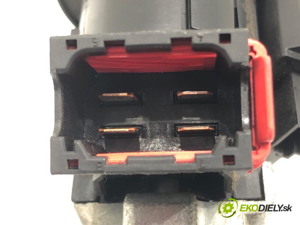 MERCEDES-BENZ CITAN Mixto (Double Cabin) (W415) 2012 - 2021    109 CDI (415.603, 415.605) 66 kW [90 KM] olej napędowy 2012 - 2021  spinačka 8200405701F (Spínacie skrinky a kľúče)