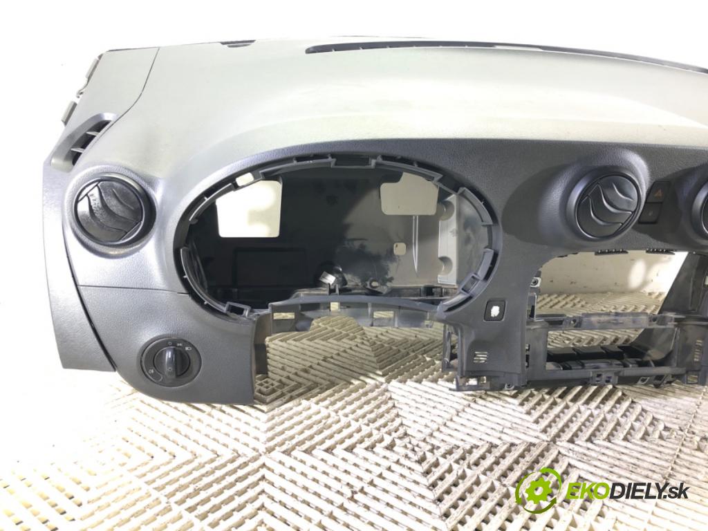 MERCEDES-BENZ CITAN Mixto (Double Cabin) (W415) 2012 - 2021    109 CDI (415.603, 415.605) 66 kW [90 KM] olej napędowy 2012 - 2021  Palubná doska  (Palubné dosky)
