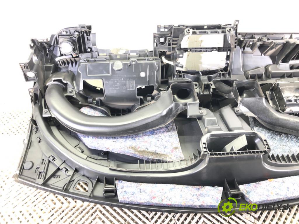 MERCEDES-BENZ CITAN Mixto (Double Cabin) (W415) 2012 - 2021    109 CDI (415.603, 415.605) 66 kW [90 KM] olej napędowy 2012 - 2021  Palubná doska  (Palubné dosky)