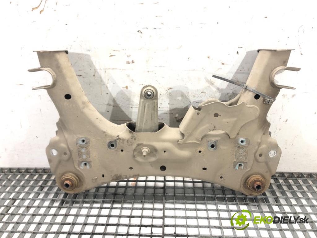 MERCEDES-BENZ CITAN Mixto (Double Cabin) (W415) 2012 - 2021    109 CDI (415.603, 415.605) 66 kW [90 KM] olej napędowy 2012 - 2021  výztuha pod motor  (Výztuhy přední)