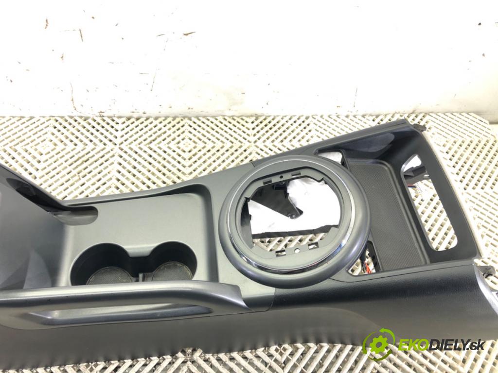 KIA SPORTAGE III (SL) 2009 - 2022    1.7 CRDi 85 kW [116 KM] olej napędowy 2010 - 2022  Tunel stredový  (Stredový tunel / panel)