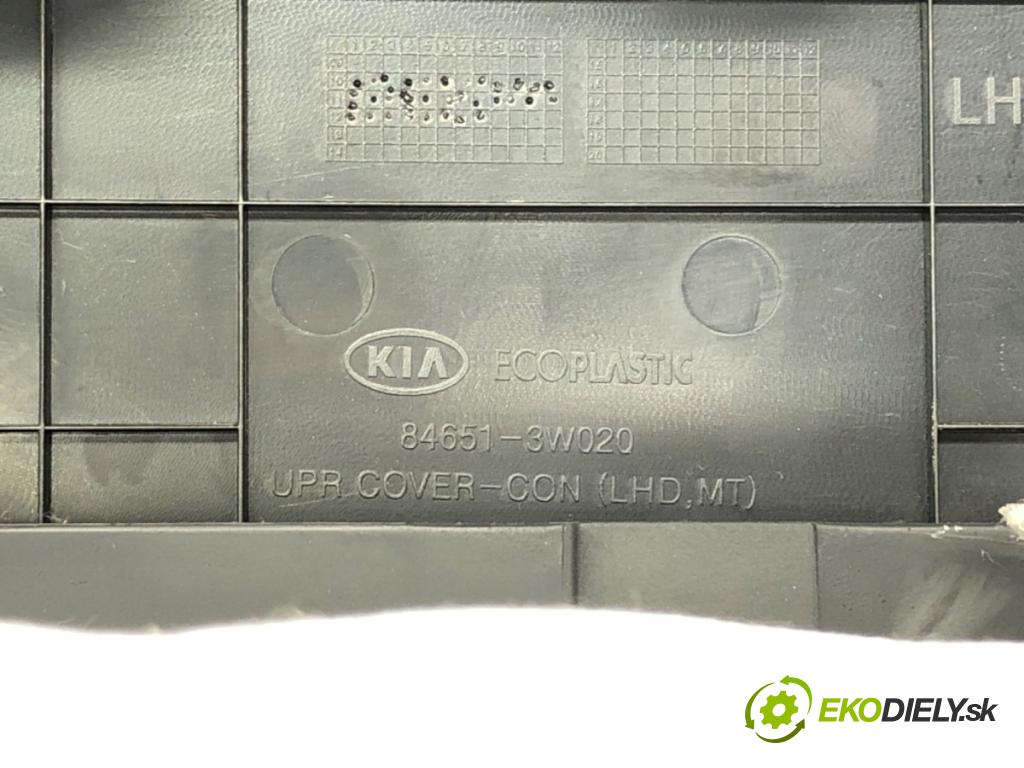 KIA SPORTAGE III (SL) 2009 - 2022    1.7 CRDi 85 kW [116 KM] olej napędowy 2010 - 2022  Tunel stredový  (Stredový tunel / panel)