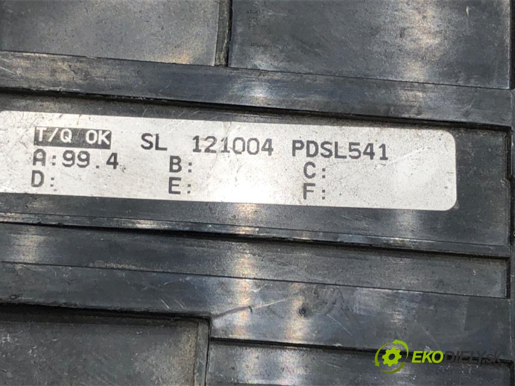 KIA SPORTAGE III (SL) 2009 - 2022    1.7 CRDi 85 kW [116 KM] olej napędowy 2010 - 2022  skříňka poistková 91451-3U244 (Pojistkové skříňky)