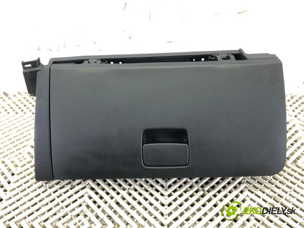 KIA SPORTAGE III (SL) 2009 - 2022    1.7 CRDi 85 kW [116 KM] olej napędowy 2010 - 2022  Priehradka, kastlík spolujazdca 10SL1-54200 (Priehradky, kastlíky)