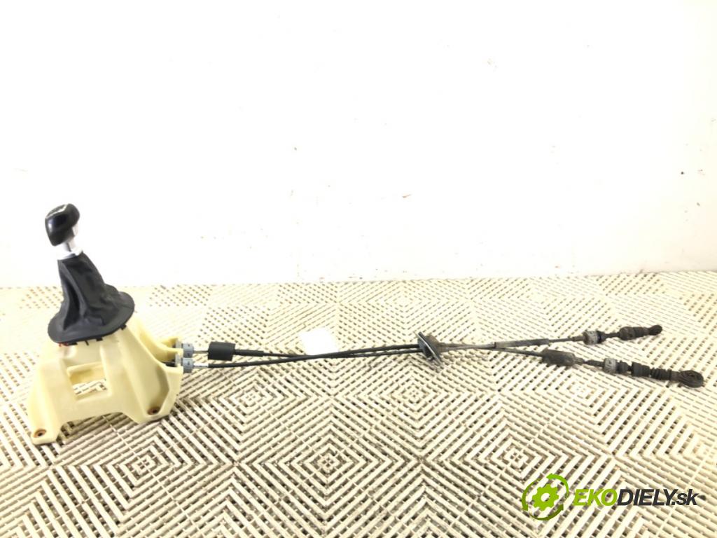 KIA SPORTAGE III (SL) 2009 - 2022    1.7 CRDi 85 kW [116 KM] olej napędowy 2010 - 2022  Kulisa 43700-3U410 (Rýchlostné páky / kulisy)