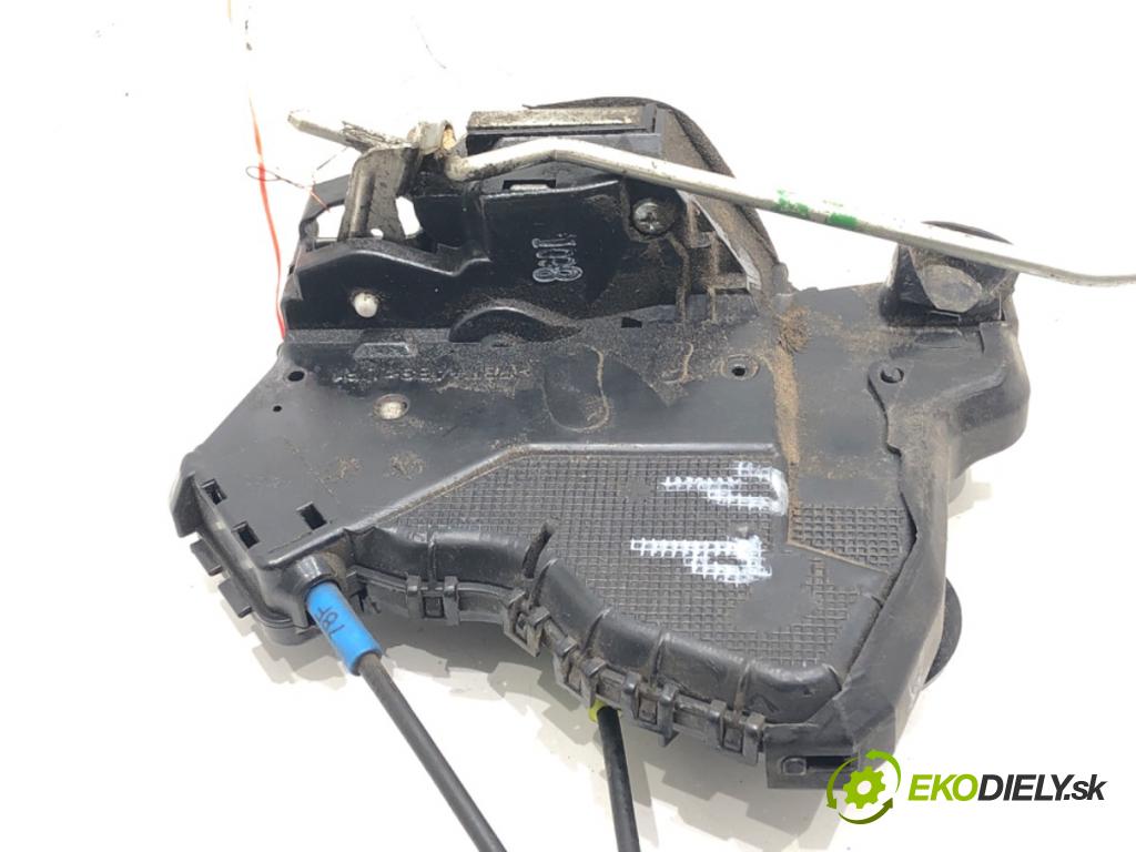 TOYOTA AVENSIS Kombi (_T27_) 2009 - 2018    2.0 D-4D (ADT270_) 93 kW [126 KM] olej napędowy 2009 - 2018  zámok dveře pravý přední část