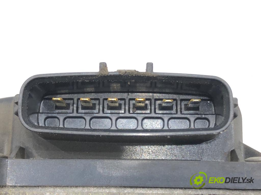 TOYOTA AVENSIS Kombi (_T27_) 2009 - 2018    2.0 D-4D (ADT270_) 93 kW [126 KM] olej napędowy 2009 - 2018  Škrtiaca klapka 26100-0R020 (Škrtiace klapky)