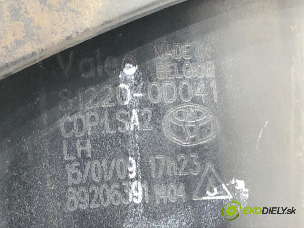 TOYOTA AVENSIS Kombi (_T27_) 2009 - 2018    2.0 D-4D (ADT270_) 93 kW [126 KM] olej napędowy 2009 - 2018  hmlové svetlo, hmlovka levý přední část 81220-0D041