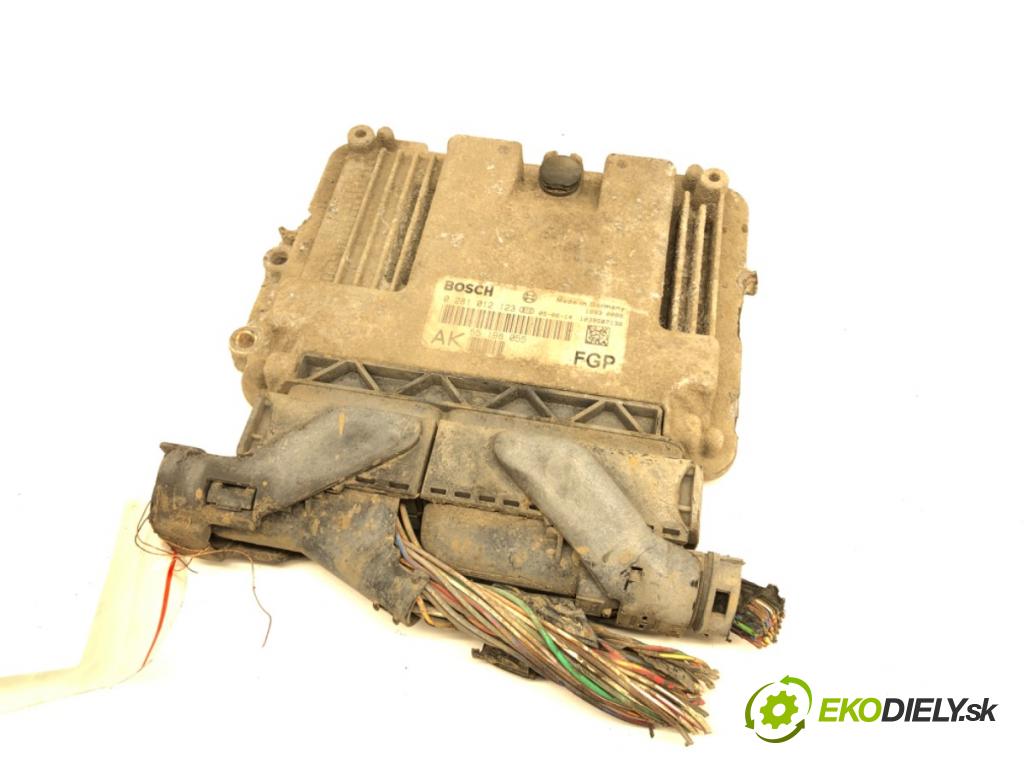 OPEL ASTRA H Kombi (A04) 2004 - 2014    1.9 CDTI (L35) 88 kW [120 KM] olej napędowy 2005 - 2010  riadiaca jednotka Motor 0281012123 (Riadiace jednotky)