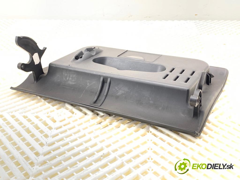 SEAT IBIZA III (6L1) 2002 - 2009    1.4 16V 63 kW [86 KM] benzyna 2006 - 2009  Priehradka, kastlík spolujazdca  (Priehradky, kastlíky)