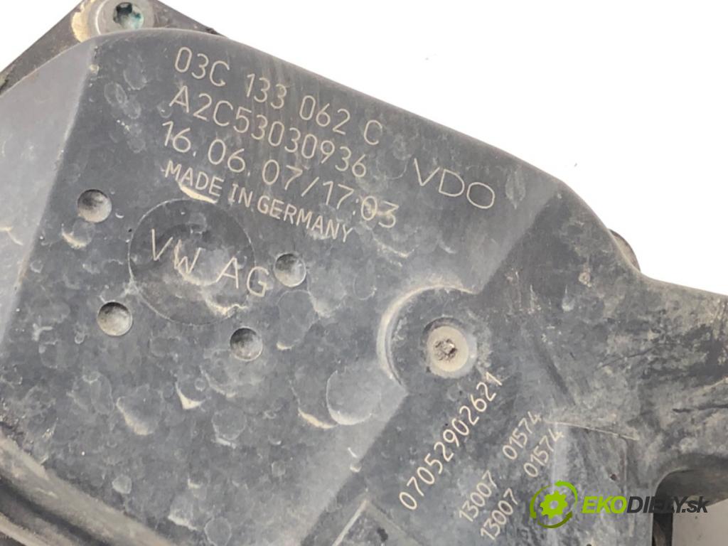 SEAT IBIZA III (6L1) 2002 - 2009    1.4 16V 63 kW [86 KM] benzyna 2006 - 2009  Škrtiaca klapka 03C133062C (Škrtiace klapky)