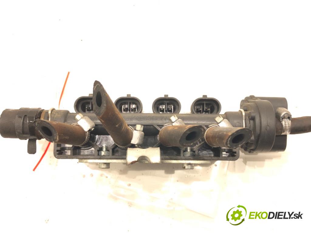 SEAT IBIZA III (6L1) 2002 - 2009    1.4 16V 63 kW [86 KM] benzyna 2006 - 2009  vstrekovač LPG 67R-017064