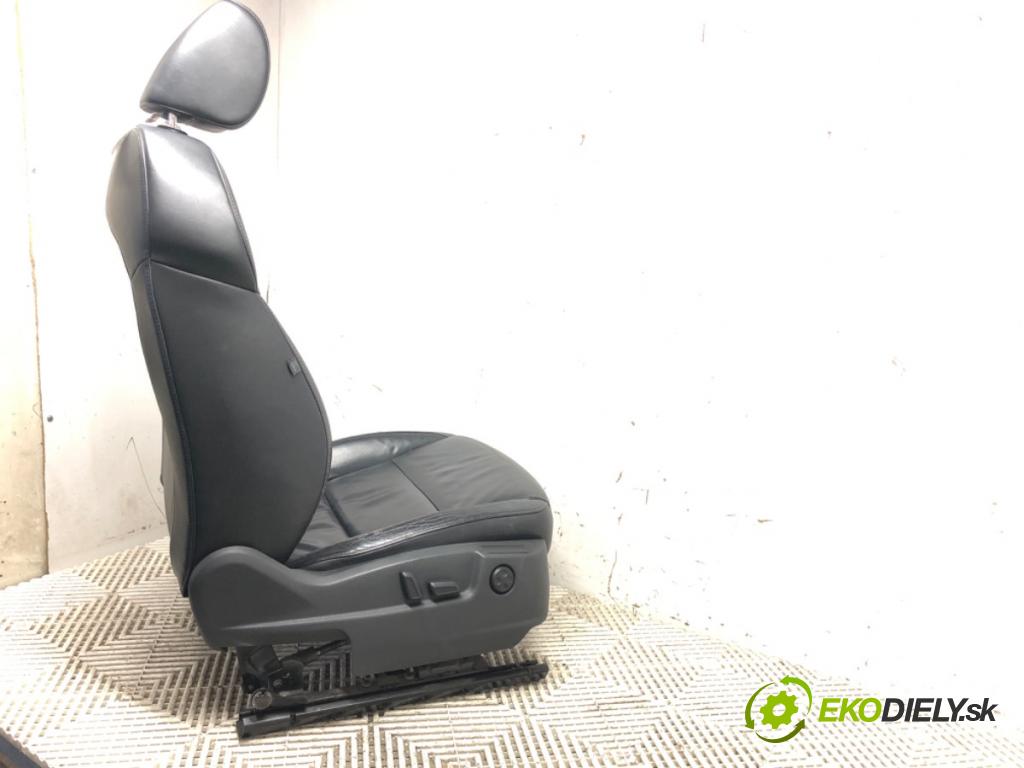 SKODA SUPERB II Kombi (3T5) 2009 - 2015    2.0 TDI 125 kW [170 KM] olej napędowy 2009 - 2015  Sedadlo pravy predný